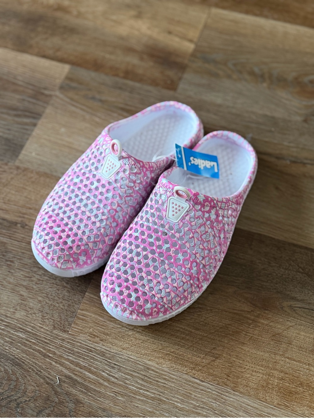 Laid-Back Pink Slip-On Women's Clogs by